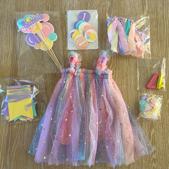 First Birthday Dress and Bubble Theme Decorations - Picture 3 of 8